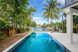 1204 Bayview Drive, Fort Lauderdale, FL 33304