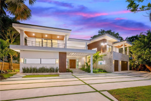 1204 Bayview Drive, Fort Lauderdale, FL 33304