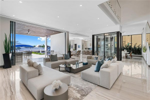 1425 E Lake Drive, Fort Lauderdale, FL 33316