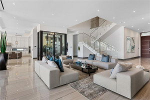 1425 E Lake Drive, Fort Lauderdale, FL 33316