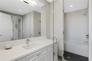 1425 E Lake Drive, Fort Lauderdale, FL 33316