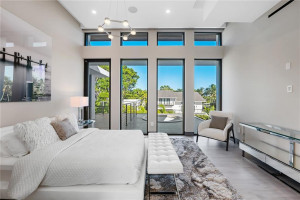 1425 E Lake Drive, Fort Lauderdale, FL 33316