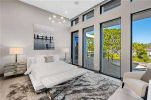 1425 E Lake Drive, Fort Lauderdale, FL 33316