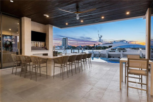 1425 E Lake Drive, Fort Lauderdale, FL 33316