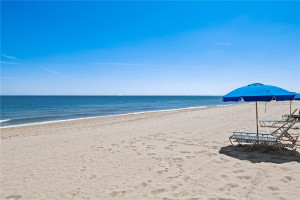 1425 E Lake Drive, Fort Lauderdale, FL 33316