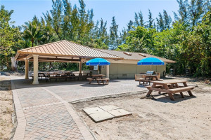 1425 E Lake Drive, Fort Lauderdale, FL 33316