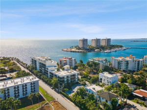 3581 E Glencoe 501, Miami, FL 33133