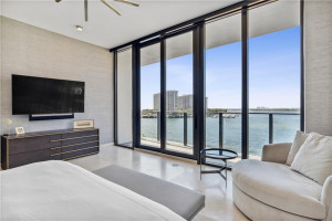 3581 E Glencoe 501, Miami, FL 33133