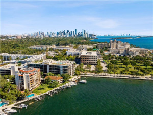 3581 E Glencoe 501, Miami, FL 33133