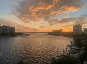 3581 E Glencoe 501, Miami, FL 33133