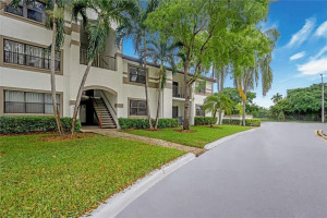 520 S Park Road, 21-12, Hollywood, FL 33021