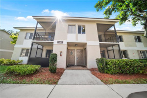 503 Gardens Drive, 202, Pompano Beach, FL 33069