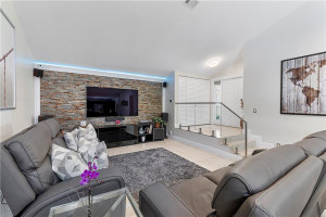 2762 Kelly Brooke Lane, Deerfield Beach, FL 33442