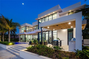 2863 NE 27th Street, Fort Lauderdale, FL 33306