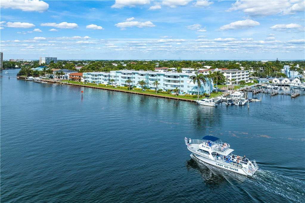 2758 NE 30th Avenue, 4C, Lighthouse Point, FL 33064 - MLS# FX-10382828