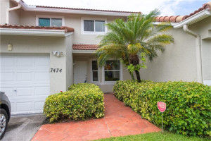 7474 Pinewalk Drive, 86-19, Margate, FL 33063