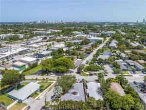 Photo for 2305 NE 11th Avenue, Wilton Manors, FL 33305 - Listing #FX-10386537 2305 NE 11th Avenue, Wilton Manors, FL 33305