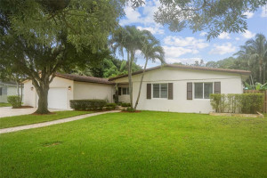 A Spacious Yard with RV/Watercraft Side Parking