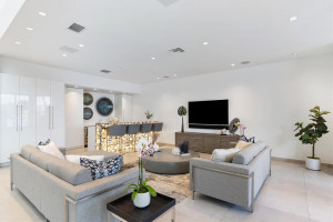 1304 Seminole Drive, Fort Lauderdale, FL 33304