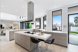 1304 Seminole Drive, Fort Lauderdale, FL 33304