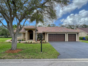 9625 NW 52nd Mnr, Coral Springs, FL 33076