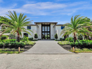 7 Seneca Road, Sea Ranch Lakes, FL 33308