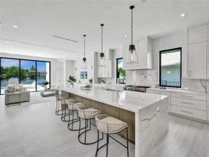 7 Seneca Road, Sea Ranch Lakes, FL 33308