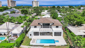 7 Seneca Road, Sea Ranch Lakes, FL 33308