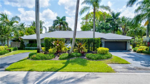 260 Torchwood Avenue, Plantation, FL 33324