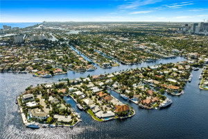 1918 Sunrise Key Boulevard, Fort Lauderdale, FL 33304