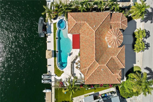 1918 Sunrise Key Boulevard, Fort Lauderdale, FL 33304