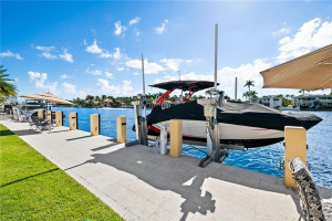 1918 Sunrise Key Boulevard, Fort Lauderdale, FL 33304