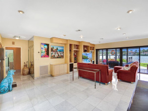 1180 Bay Drive, Miami Beach, FL 33141