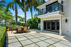 290 SE 28th Avenue, Pompano Beach, FL 33062