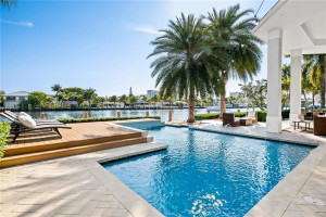 290 SE 28th Avenue, Pompano Beach, FL 33062