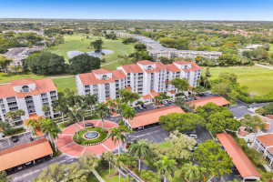 Photo for 4112 W Palm Aire Drive, 125A, Pompano Beach, FL 33069 - Listing #FX-10402582 4112 W Palm Aire Drive, 125A, Pompano Beach, FL 33069