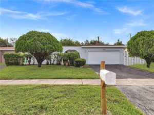 2330 NW 89th Avenue, Sunrise, FL 33322