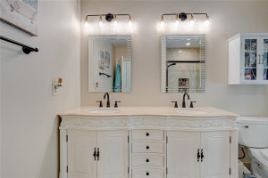 Master bath Custom Double Vanity-sinks with new lighted mirrors - recently renovated Master bath Custom Double Vanity-sinks with new lighted mirrors - recently renovated