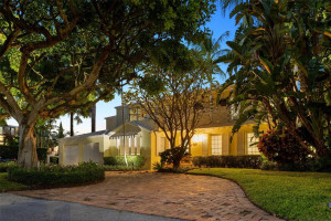 2305 Solar Plaza Drive, Fort Lauderdale, FL 33301