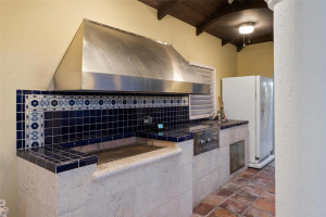 2305 Solar Plaza Drive, Fort Lauderdale, FL 33301