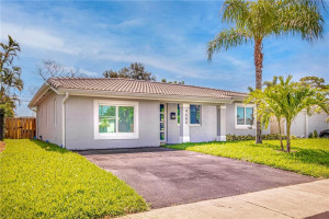 4680 NE 4th Avenue, Oakland Park, FL 33334