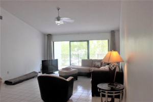 21300 San Simeon Way, 4N, Miami, FL 33179