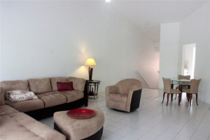 21300 San Simeon Way, 4N, Miami, FL 33179