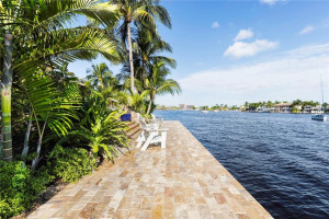 2593 SE 8th Street, Pompano Beach, FL 33062