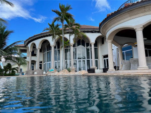 2593 SE 8th Street, Pompano Beach, FL 33062