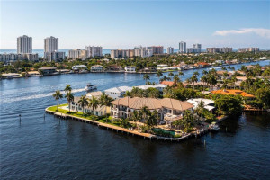 2593 SE 8th Street, Pompano Beach, FL 33062