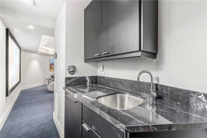 1515 Middle River Drive, Fort Lauderdale, FL 33304