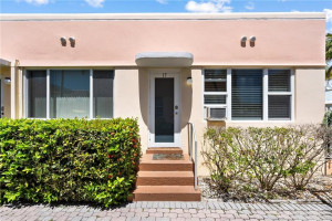 320 Arthur Street, 17, Hollywood, FL 33019