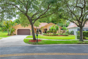 1585 Eastlake Way, Weston, FL 33326