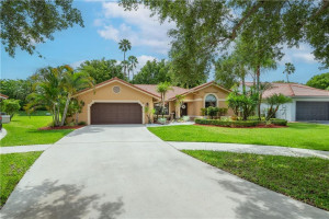 1585 Eastlake Way, Weston, FL 33326